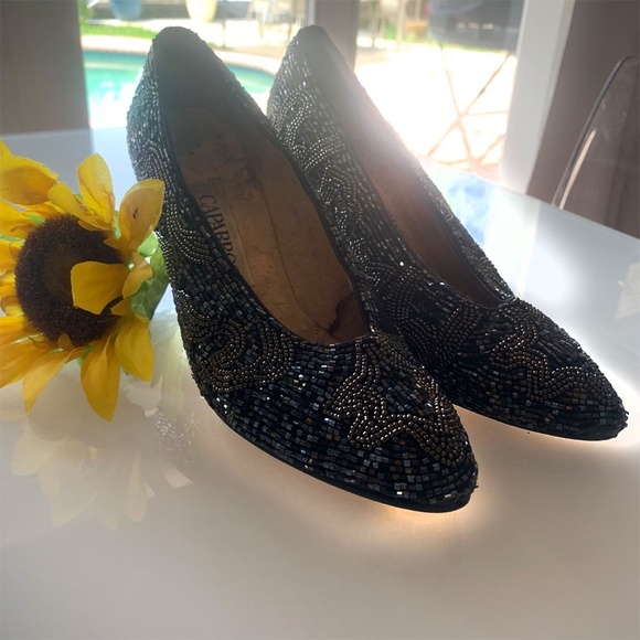 VINTAGE Caparros swirling beaded heels - Picture 3 of 11
